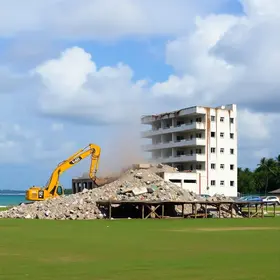 demolição Clube Bahamas