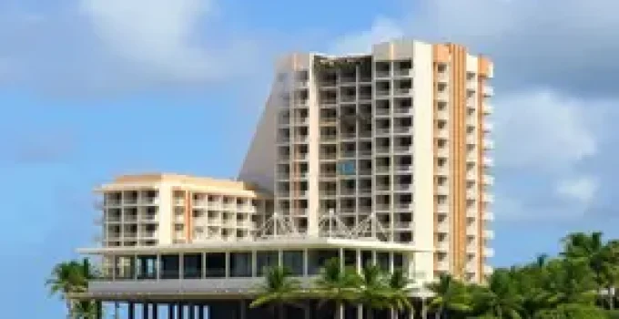demolição do prédio anexo ao Clube Bahamas
