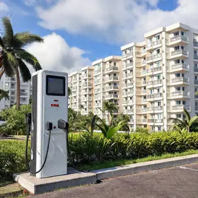 carregadores de carros elétricos em condomínios